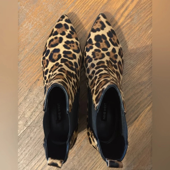 Nine West Leopard Pony Hair Chelsea Boots Pointed Toe Women’s Size 10 - Picture 5 of 8